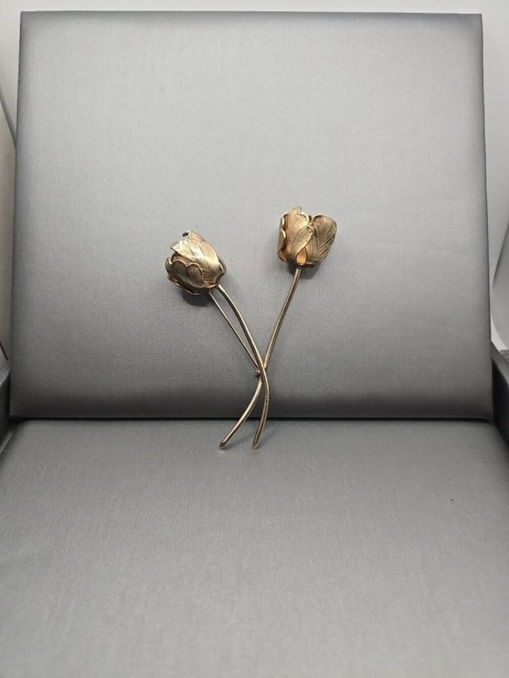 Vintage Giovanni Tulip Brooch 3.75" Long Stem Brushed Gold Tone 60s USA Made Pin - Picture 2 of 9